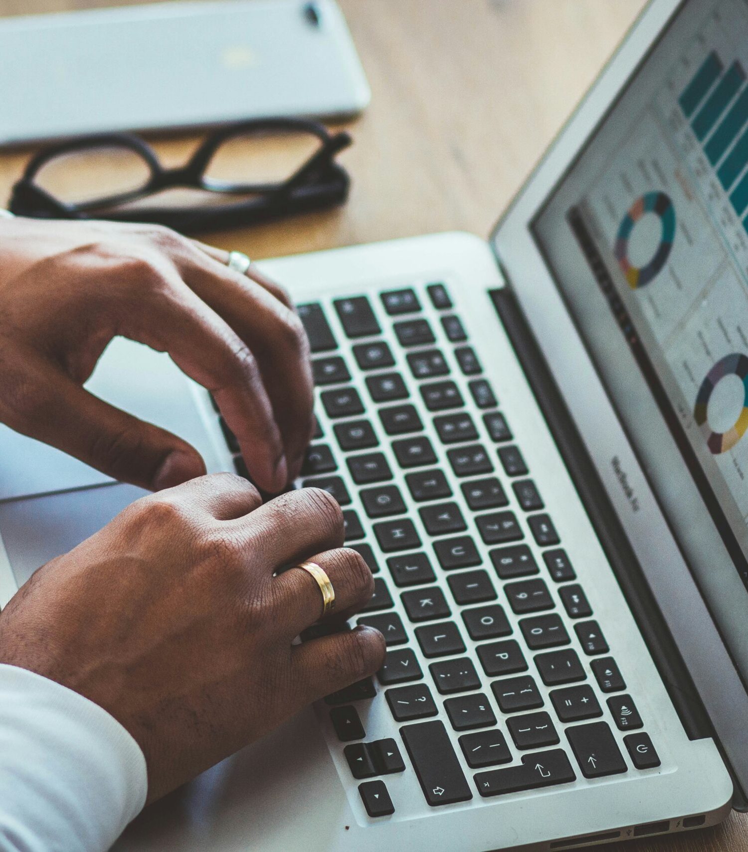 Free to use under the Unsplash License